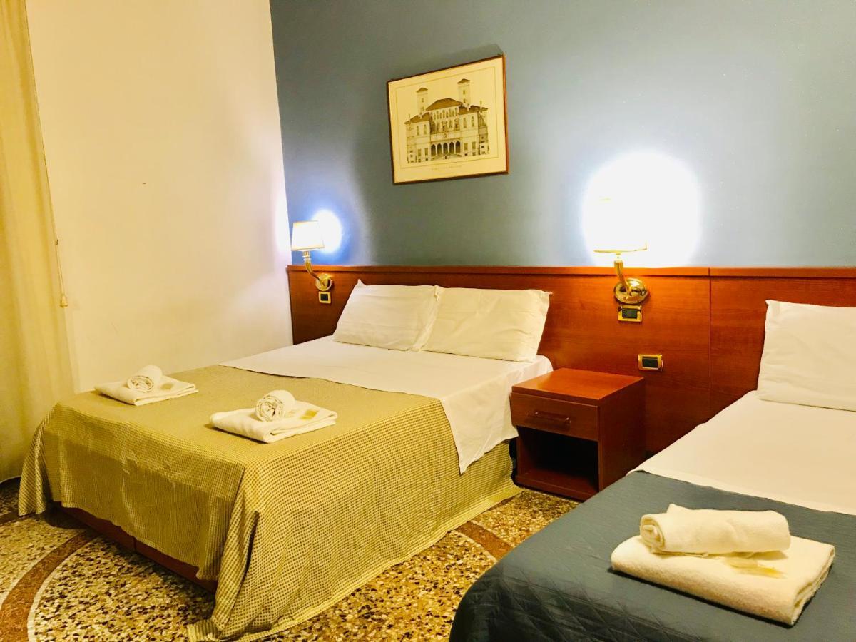 Hotel Holiday Rome Termini Exteriér fotografie